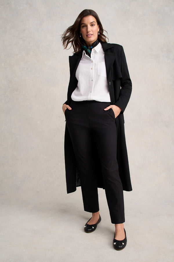 Seam Detail Tapered Pant – Black