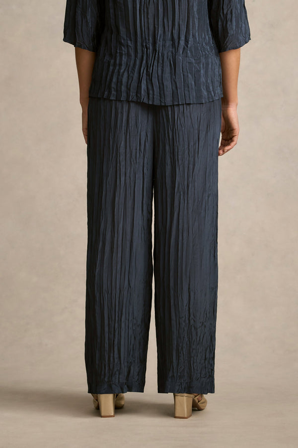 Crinkle Textured 7/8 Pant - Ink