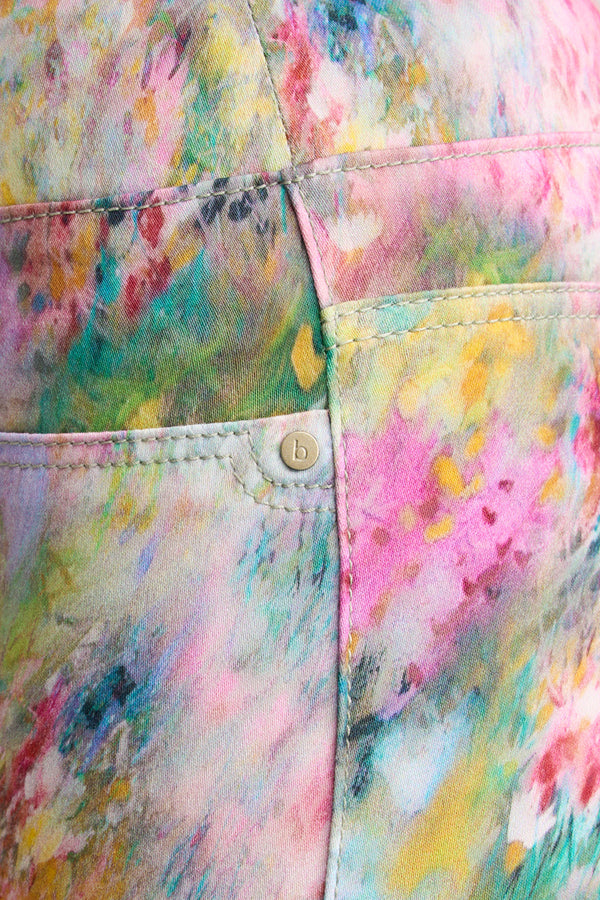 Bengajean® 7/8th Button Detail – Meadow Print