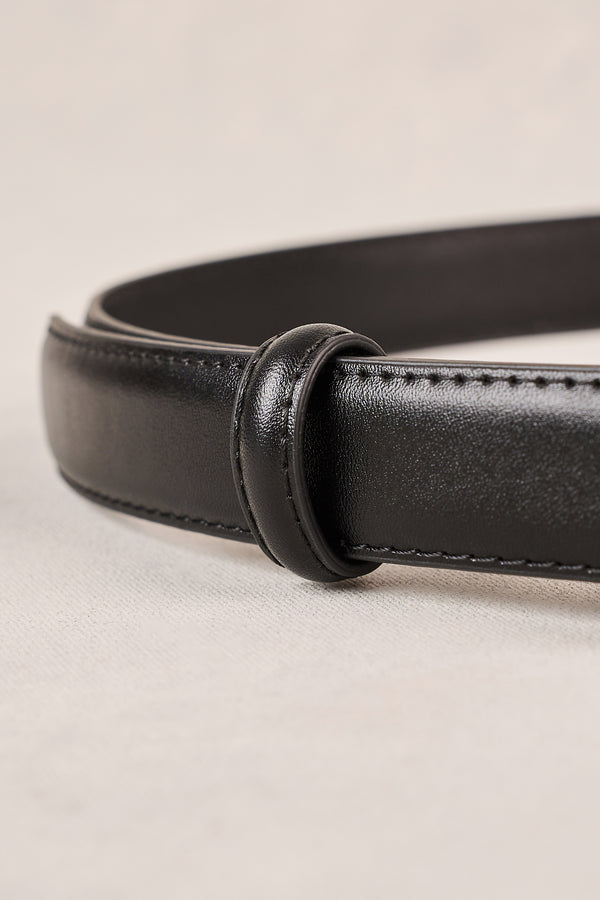 Oval Buckle Belt - Black