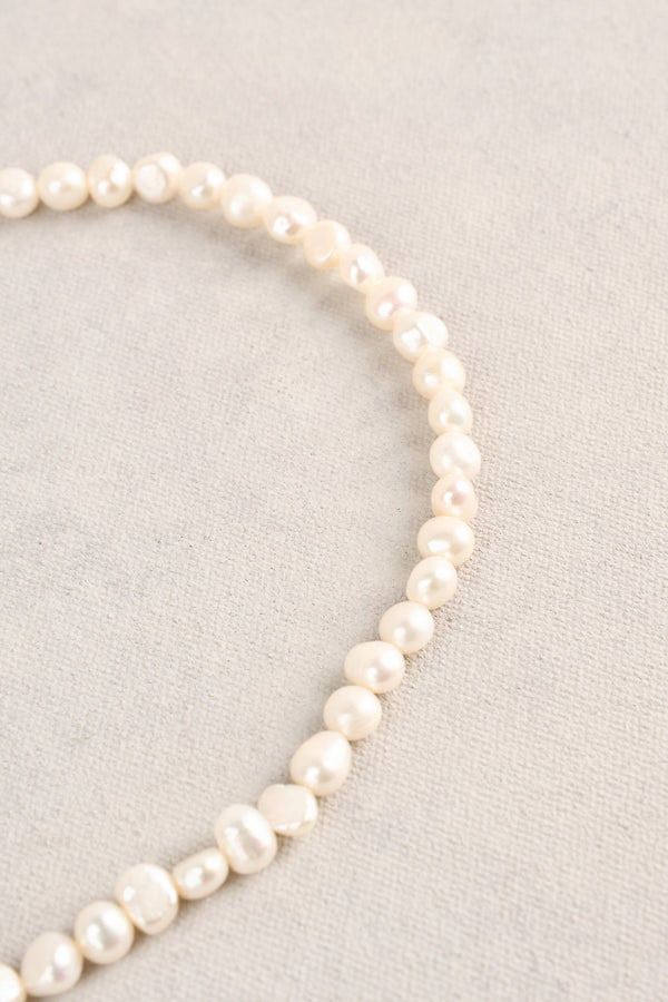 Butterfly Pearl Necklace - Gold