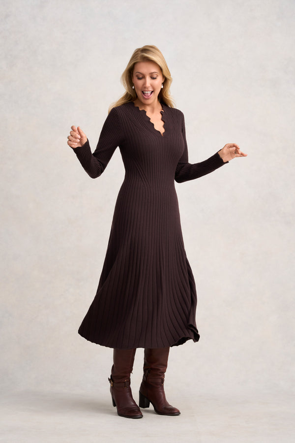 GRADUATED RIB WOOL DRESS - CHOCOLATE