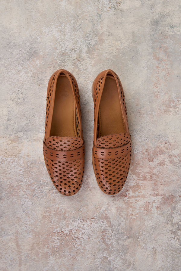 Hillary Heeled Loafer - Tan