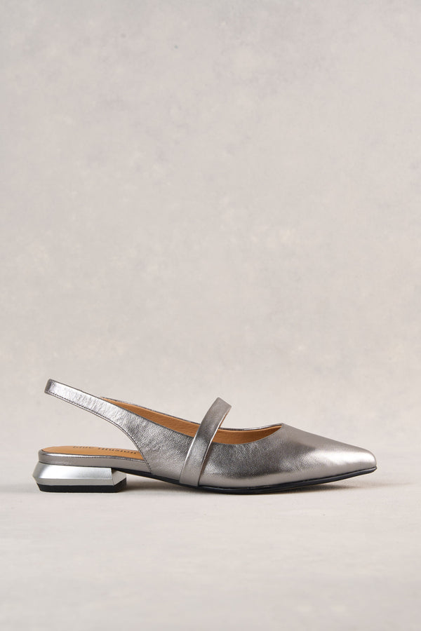 Elisa Pointed Flat - Metallic