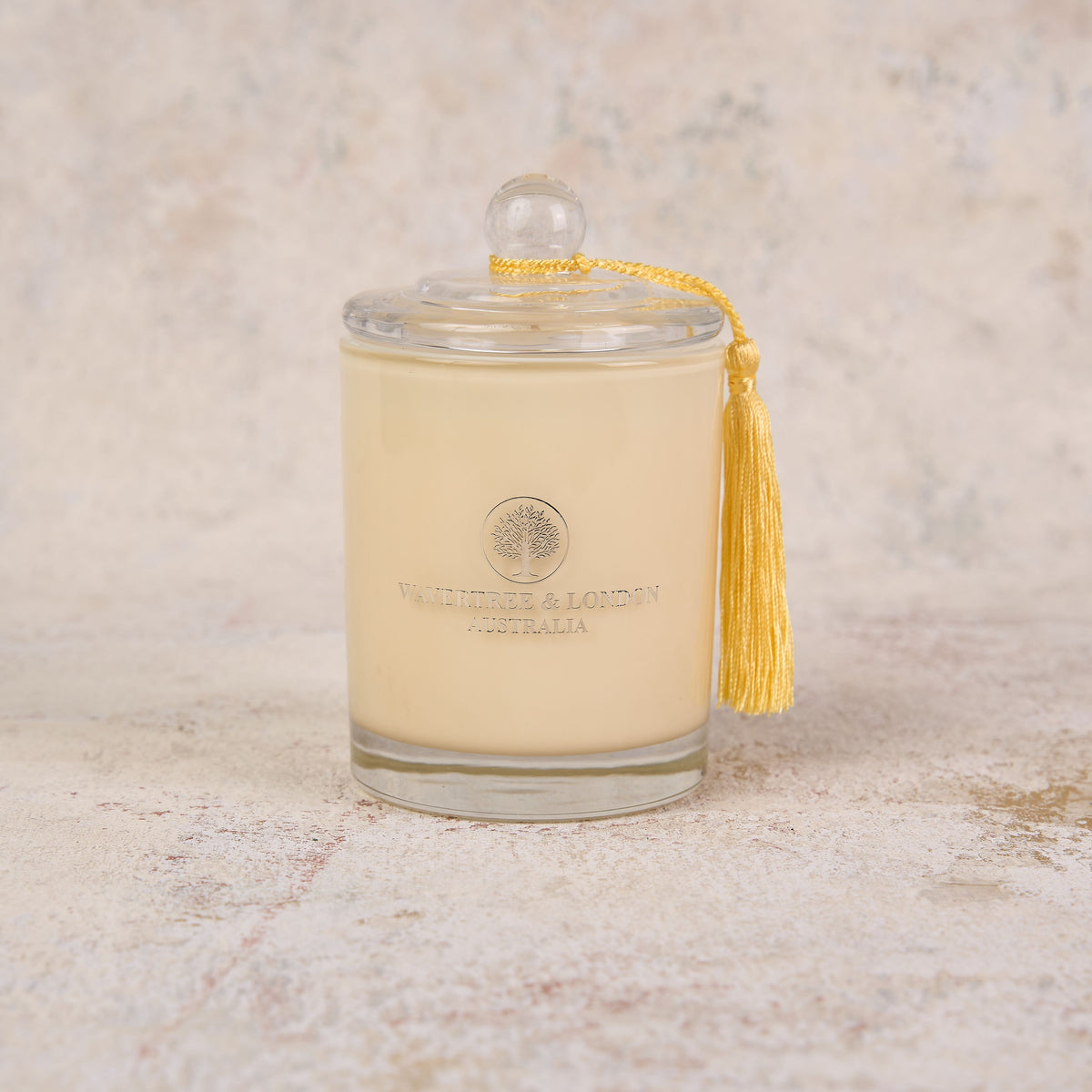 Candle Daisy Lily Candle - Wavertree and London main image 1