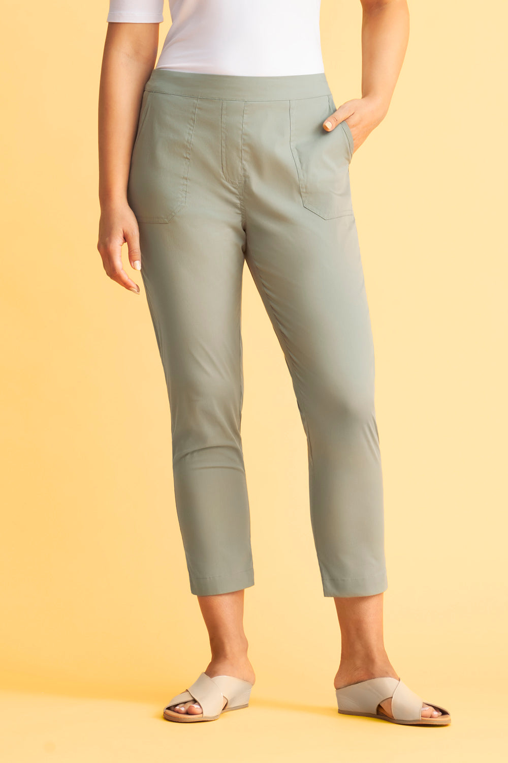 WOMEN's Lightweight Cotton Cargo Pants | Blauer ®