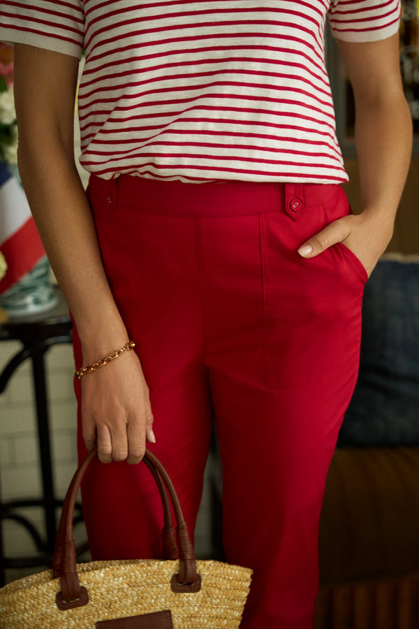 Pocket Detail Capri Pant - Rouge