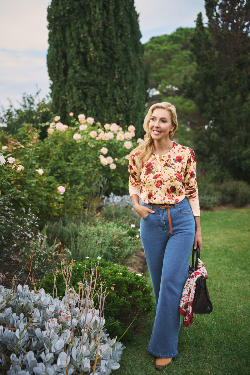 The Classique Wide Leg Jeans - Mid Wash Blue