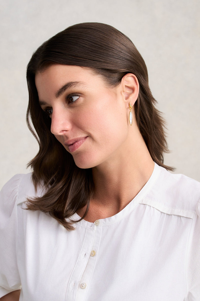 Dainty Oval Studs - Gold