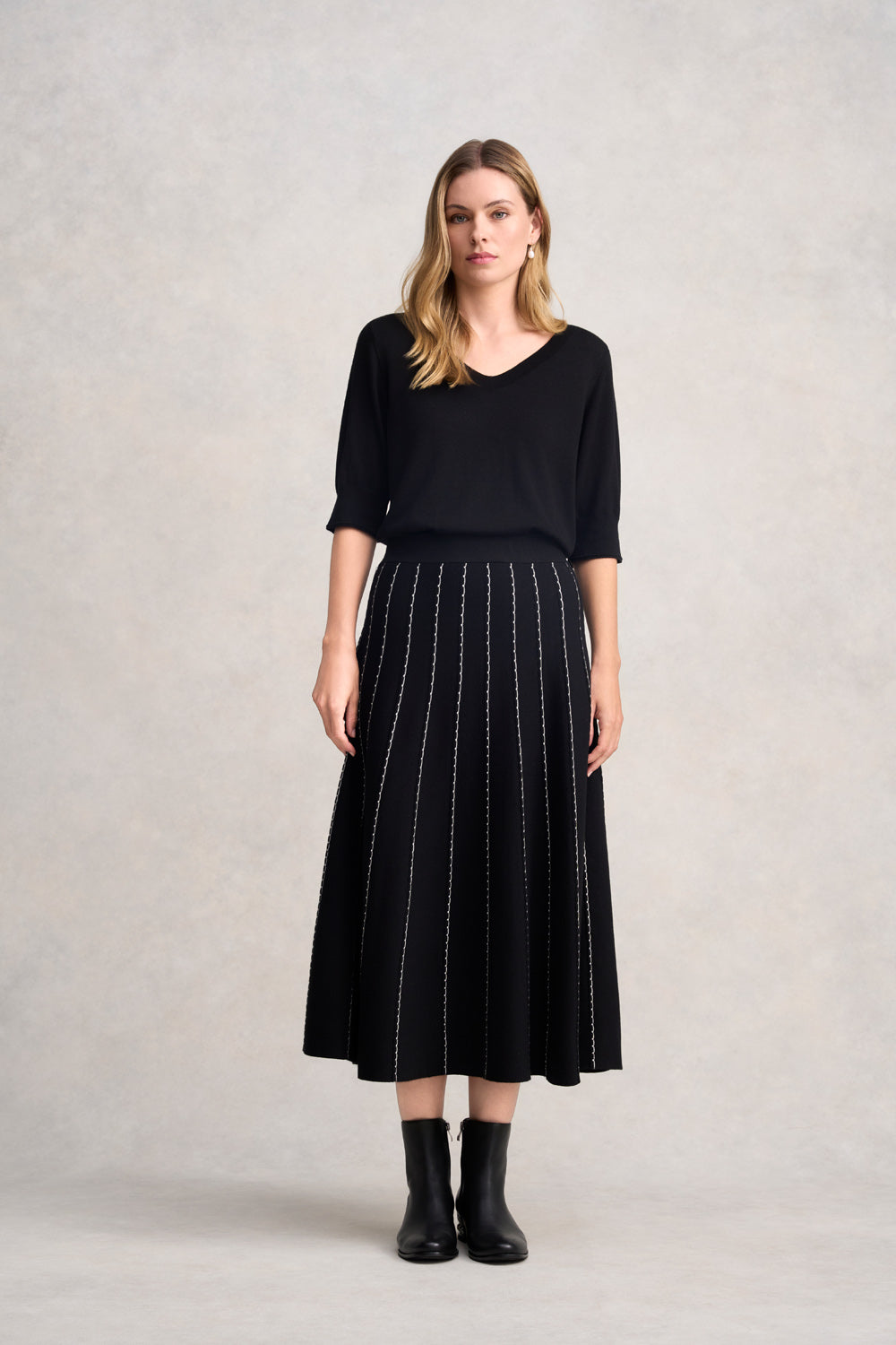 Knit Midi Skirt Black – Blue Illusion - Main Image