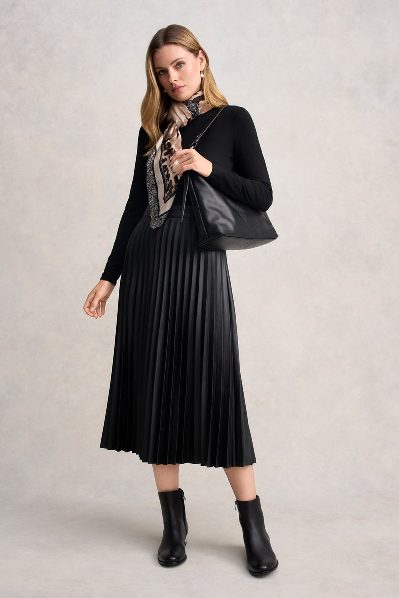 PLEATED FAUX LEATHER SKIRT - BLACK 