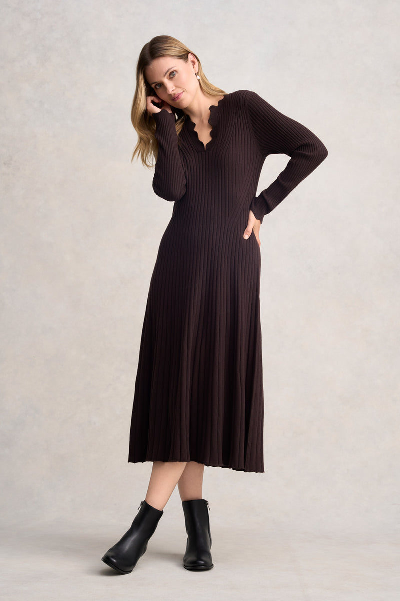 GRADUATED RIB WOOL DRESS - CHOCOLATE 