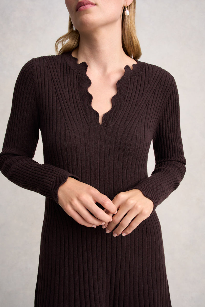 GRADUATED RIB WOOL DRESS - CHOCOLATE 