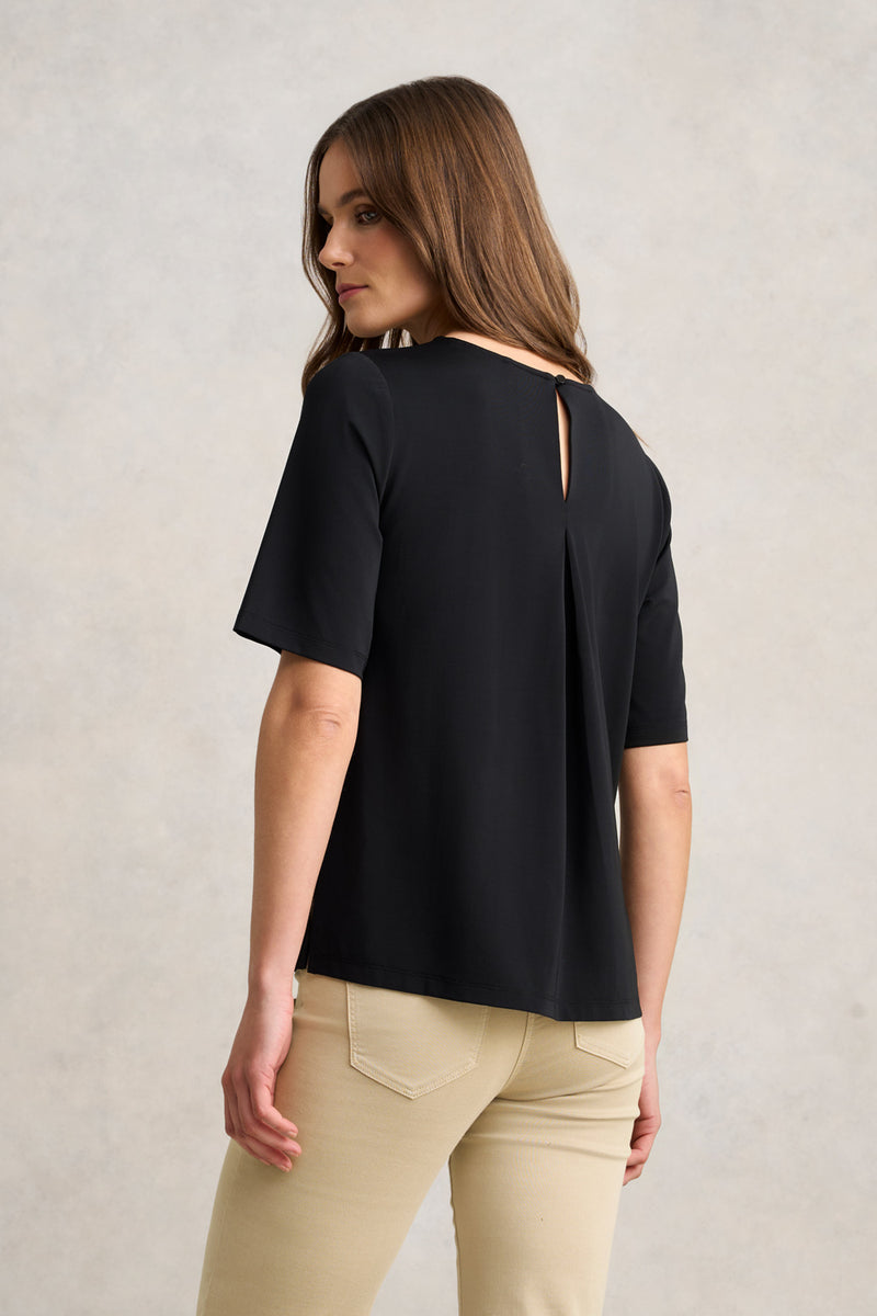 High Twist T-Shirt – Black