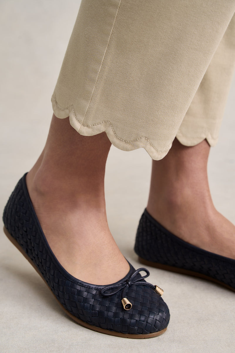 Bengajean® Scallop Detail – Stone