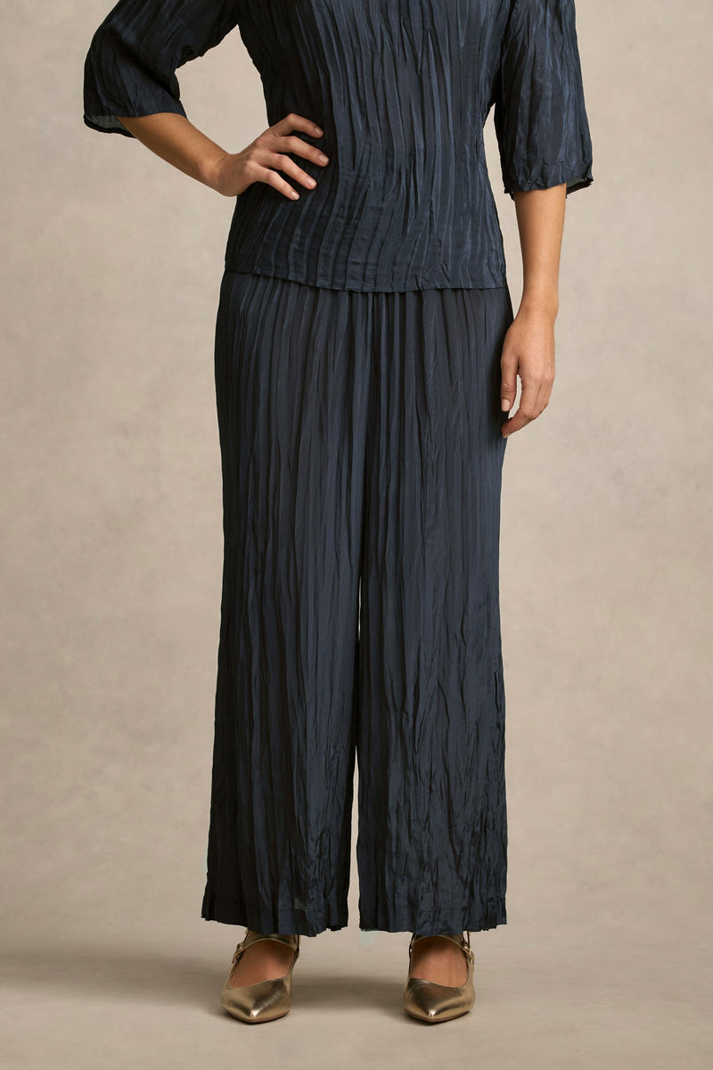Crinkle Textured 7/8 Pant - Ink