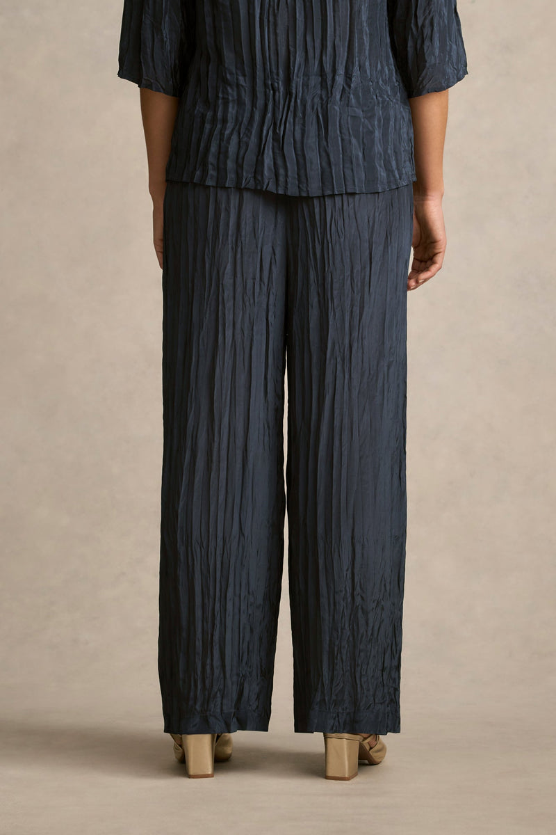 Crinkle Textured 7/8 Pant - Ink