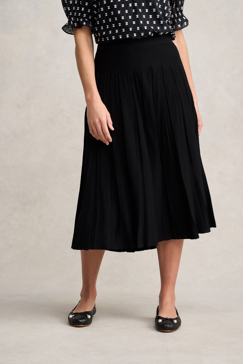Pleated Knit Skirt – Black