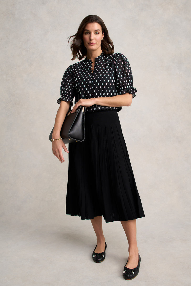 Pleated Knit Skirt – Black