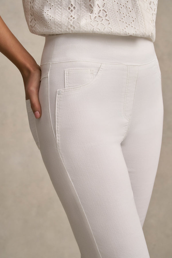 Bengajean® Relaxed Bootcut - White