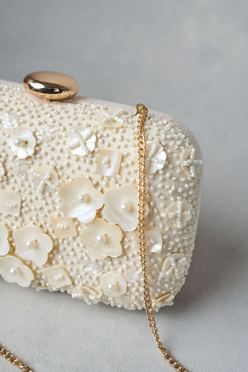 Floral Shell Beaded Clutch - Cream