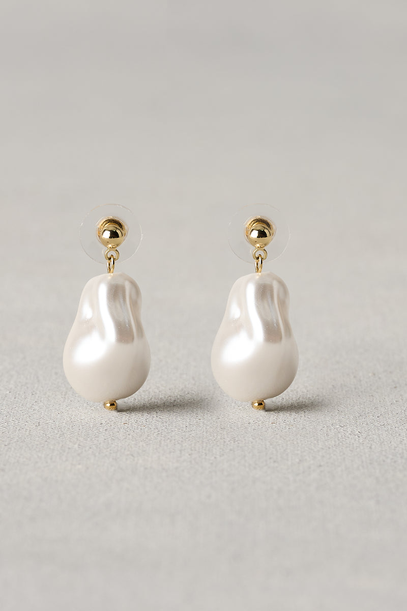 Baroque Pearl Studs – Cream
