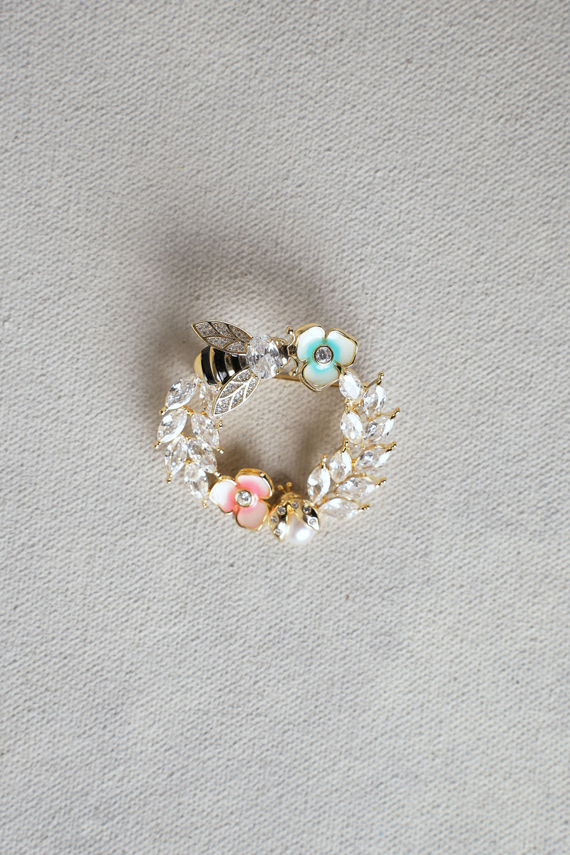 Spring Floral Brooch – Gold