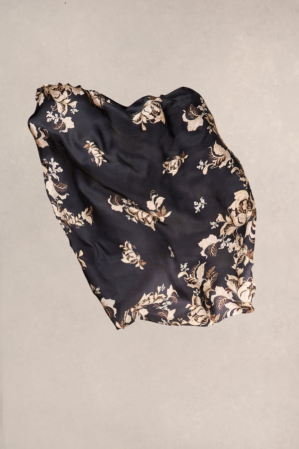 Foliage Square Scarf - Black