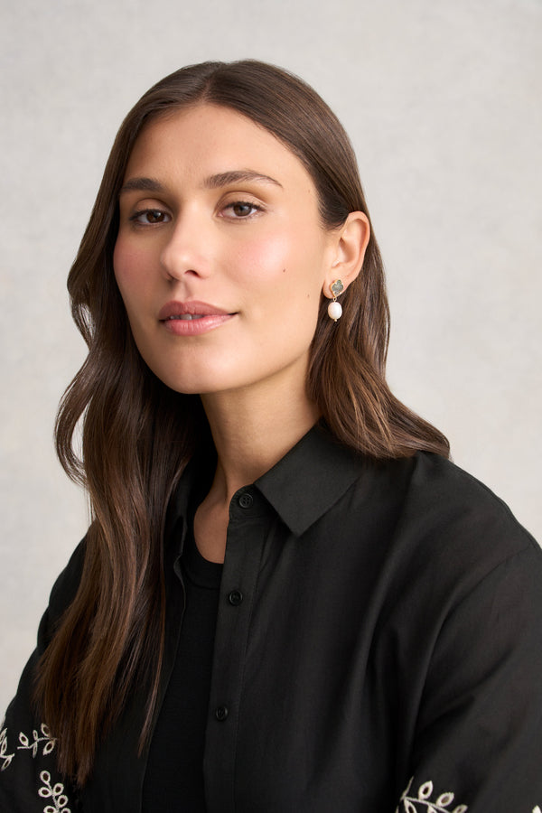 Clover Pearl Stud - Black