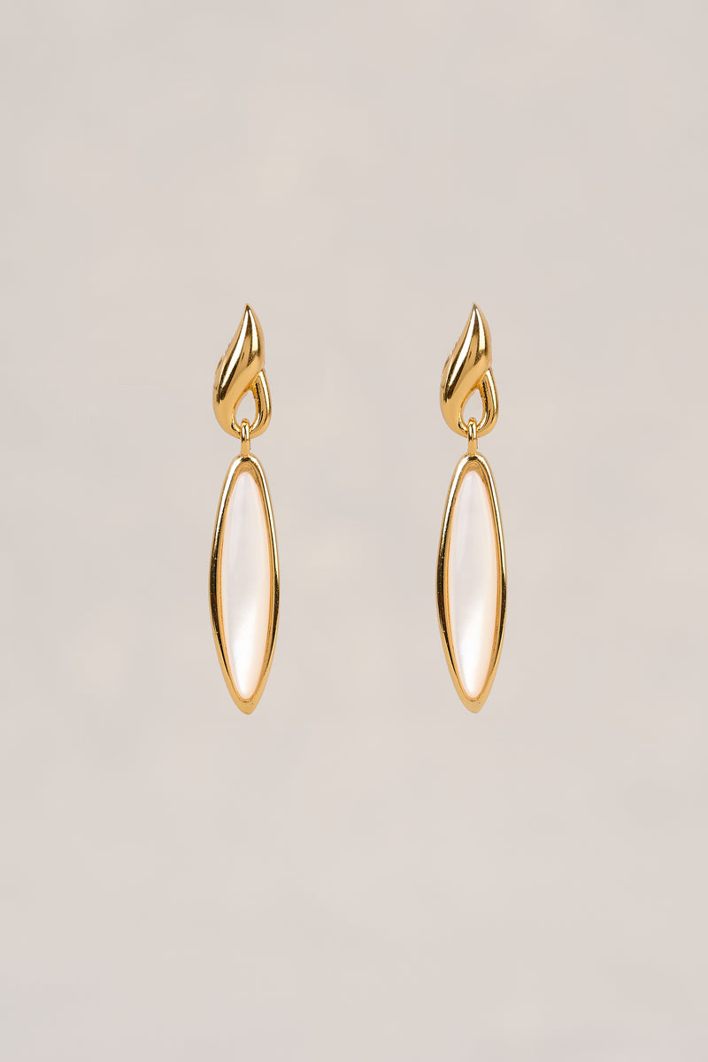 Dainty Oval Studs - Gold