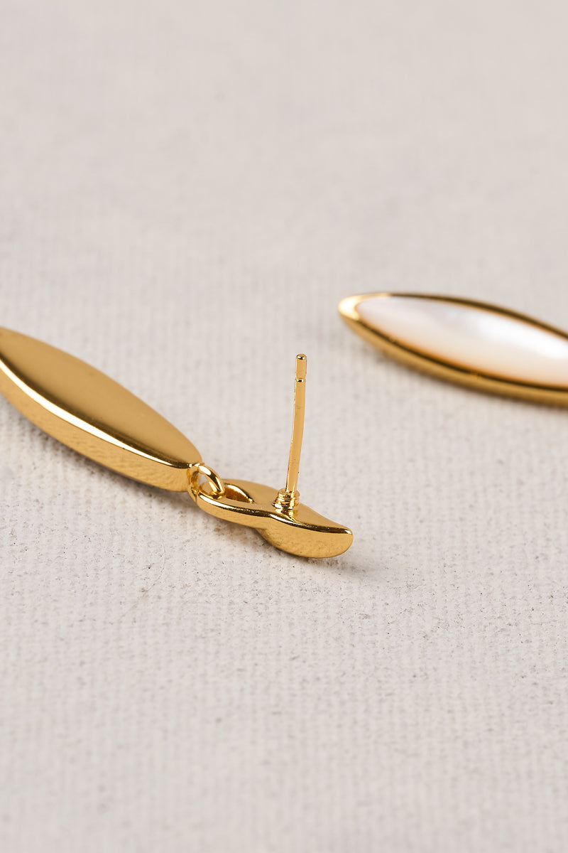 Dainty Oval Studs - Gold
