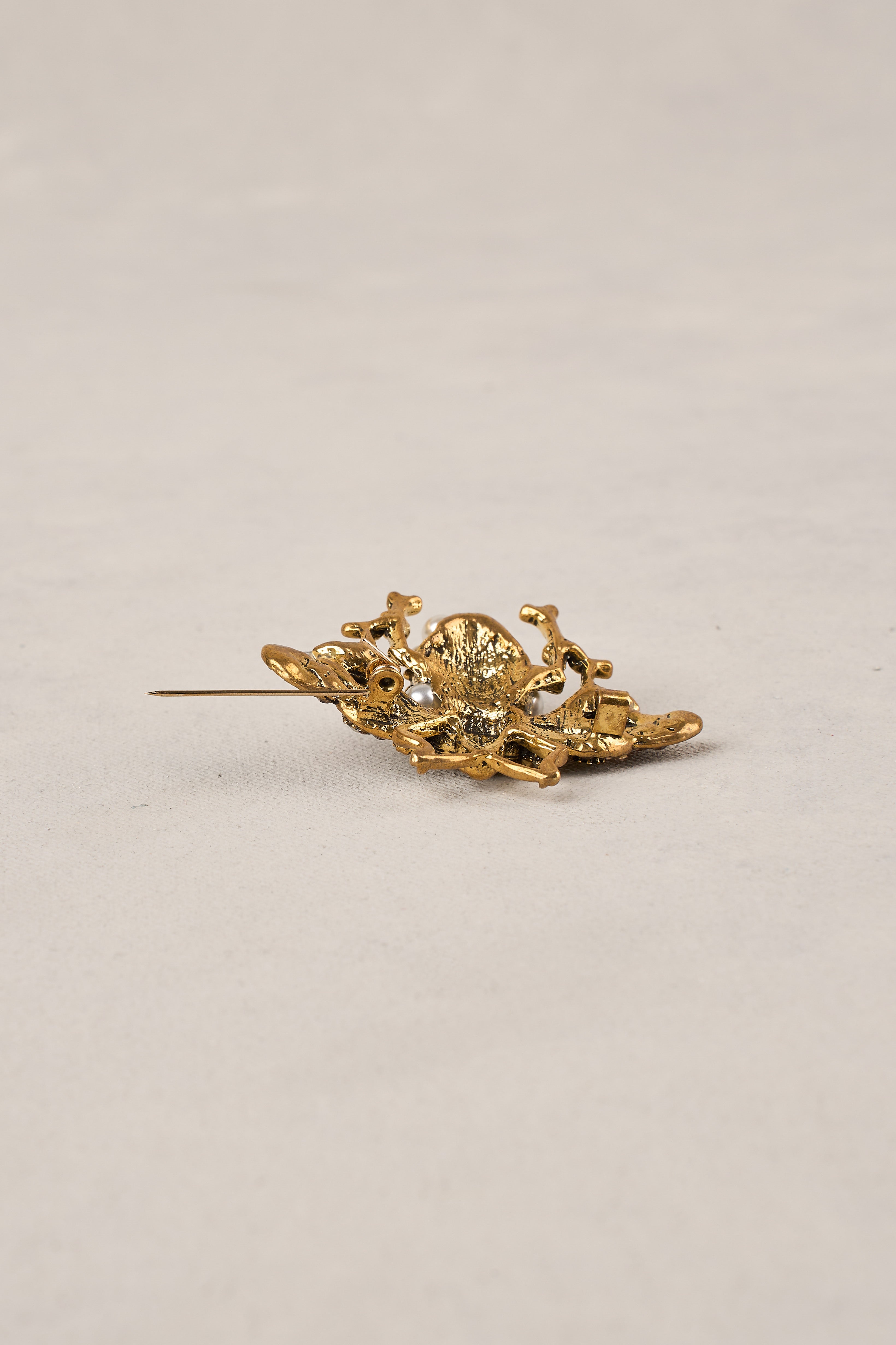 Diamante Bee Brooch - Multicolour – Blue Illusion