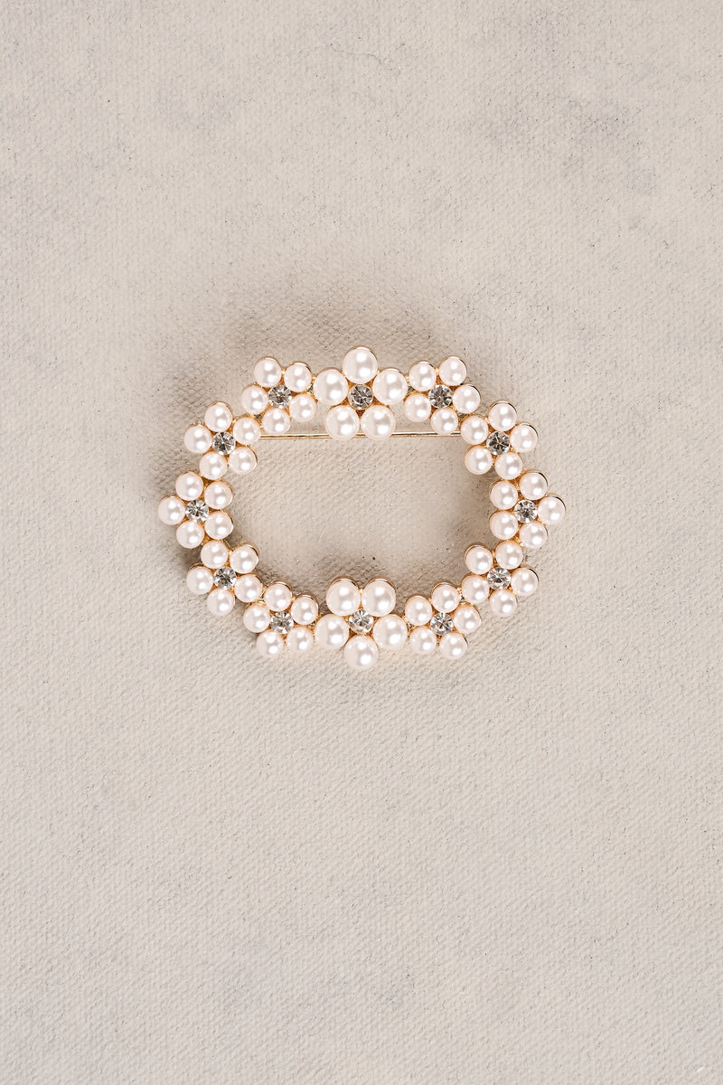 Pearl Wreath Brooch - Cream