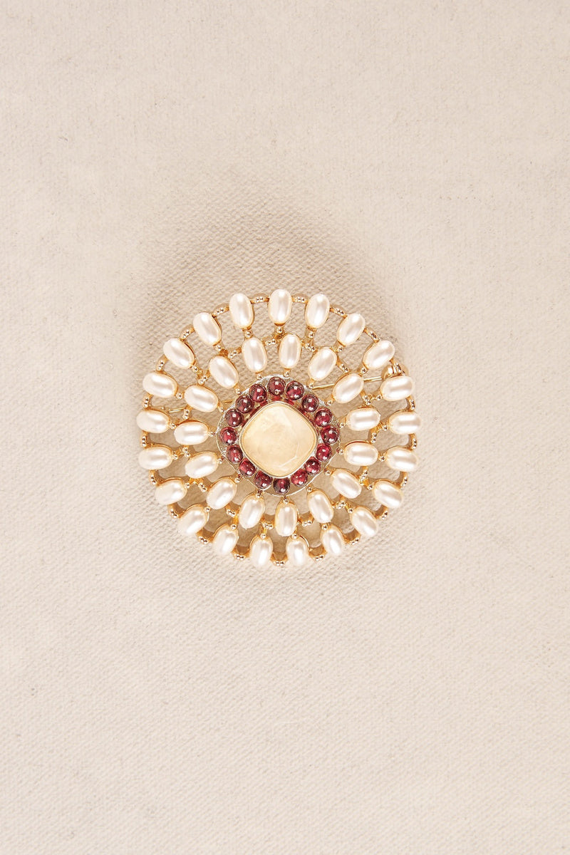 Round Pearl Brooch - Gold