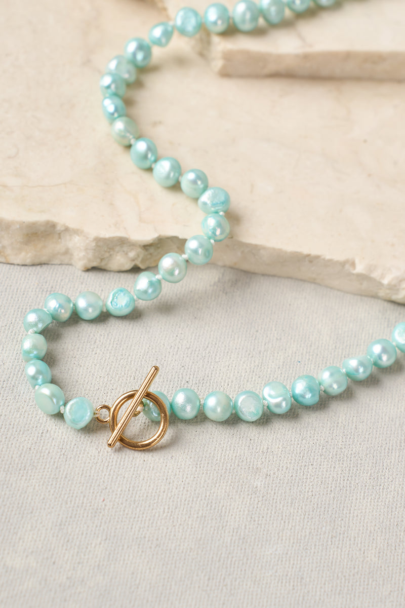 Aqua Blue Pearl Necklace - aquamarine