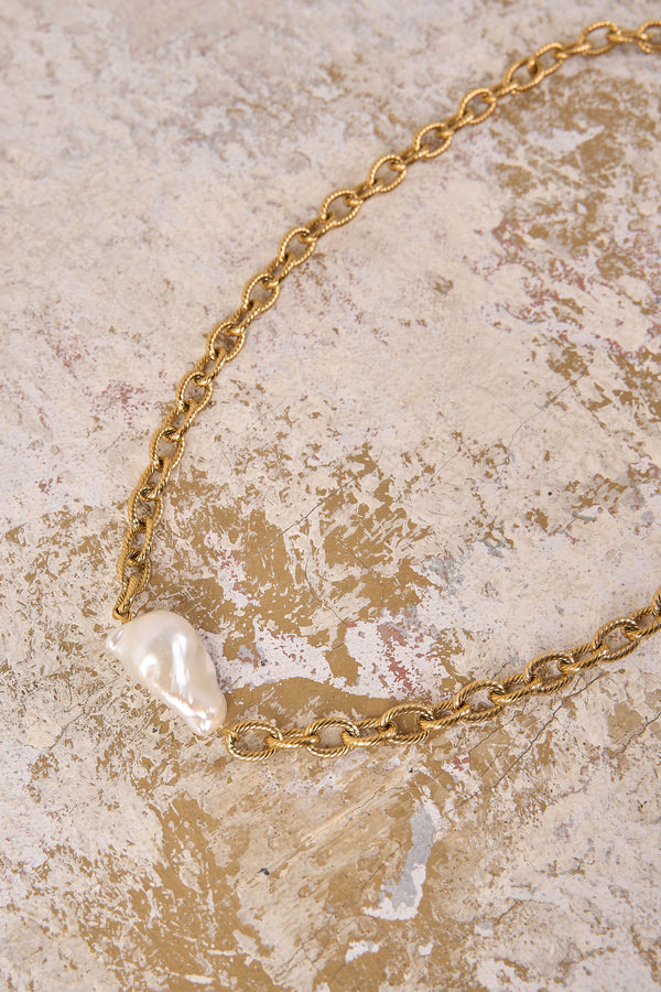 Baroque Pearl & Chain Necklace