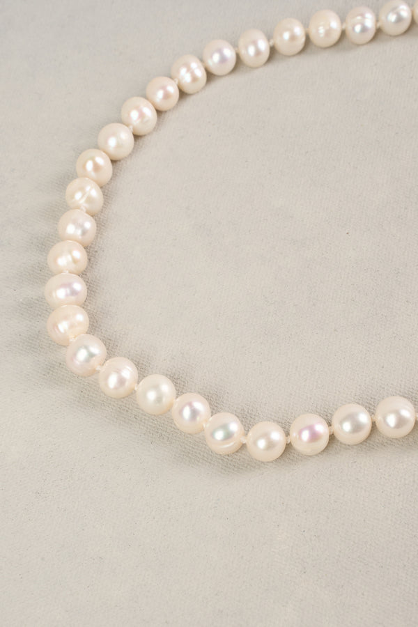 CLASSIQUE PEARL NECKLACE - WHITE