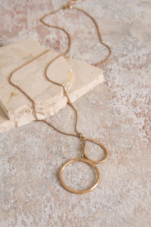 Gold Droplet Pendant Necklace