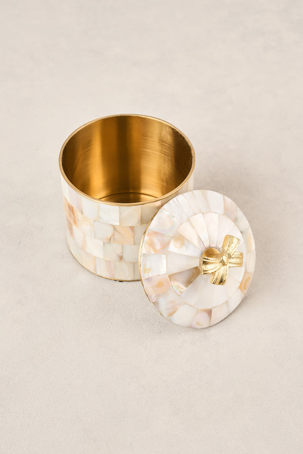 Bow Pearl Round Box