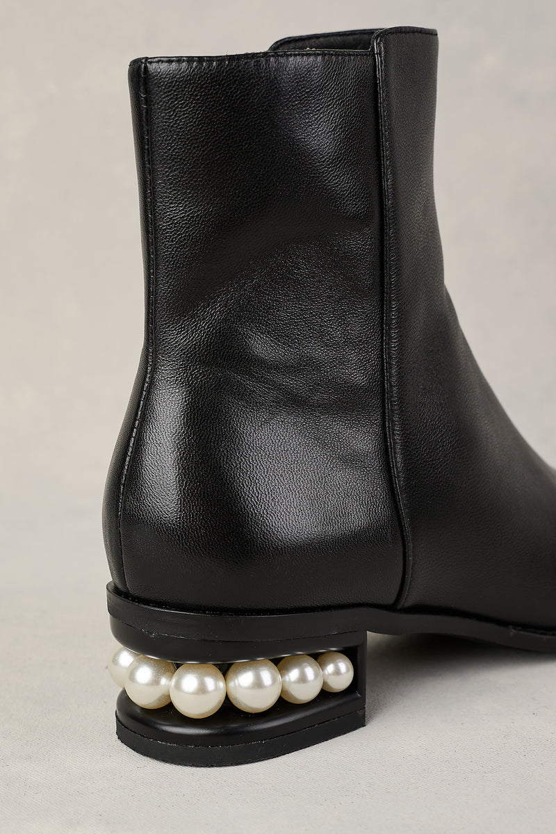 JOLIE PEARL HEEL BOOT - BLACK 