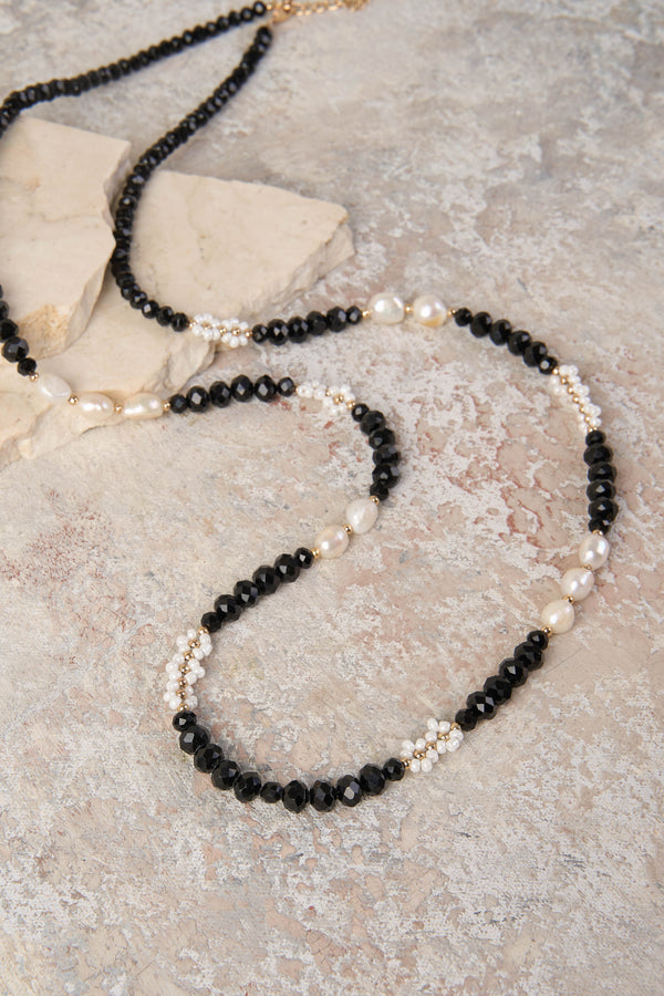 Noir Pearl & Bead Necklace