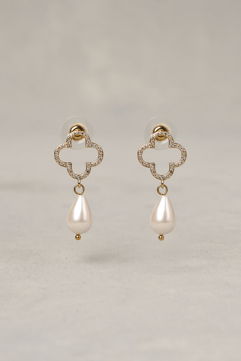 Pearl Clover Studs - Gold & Pearl