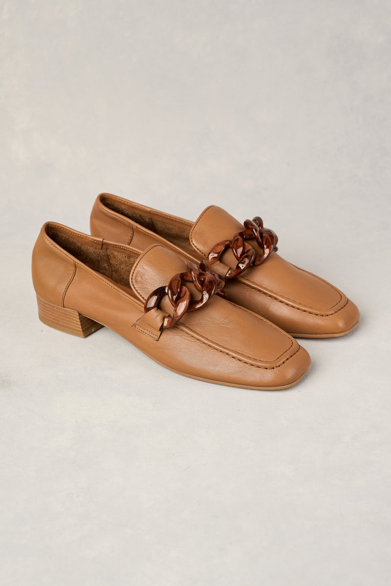 Resin Chain Trim Loafer - Tan