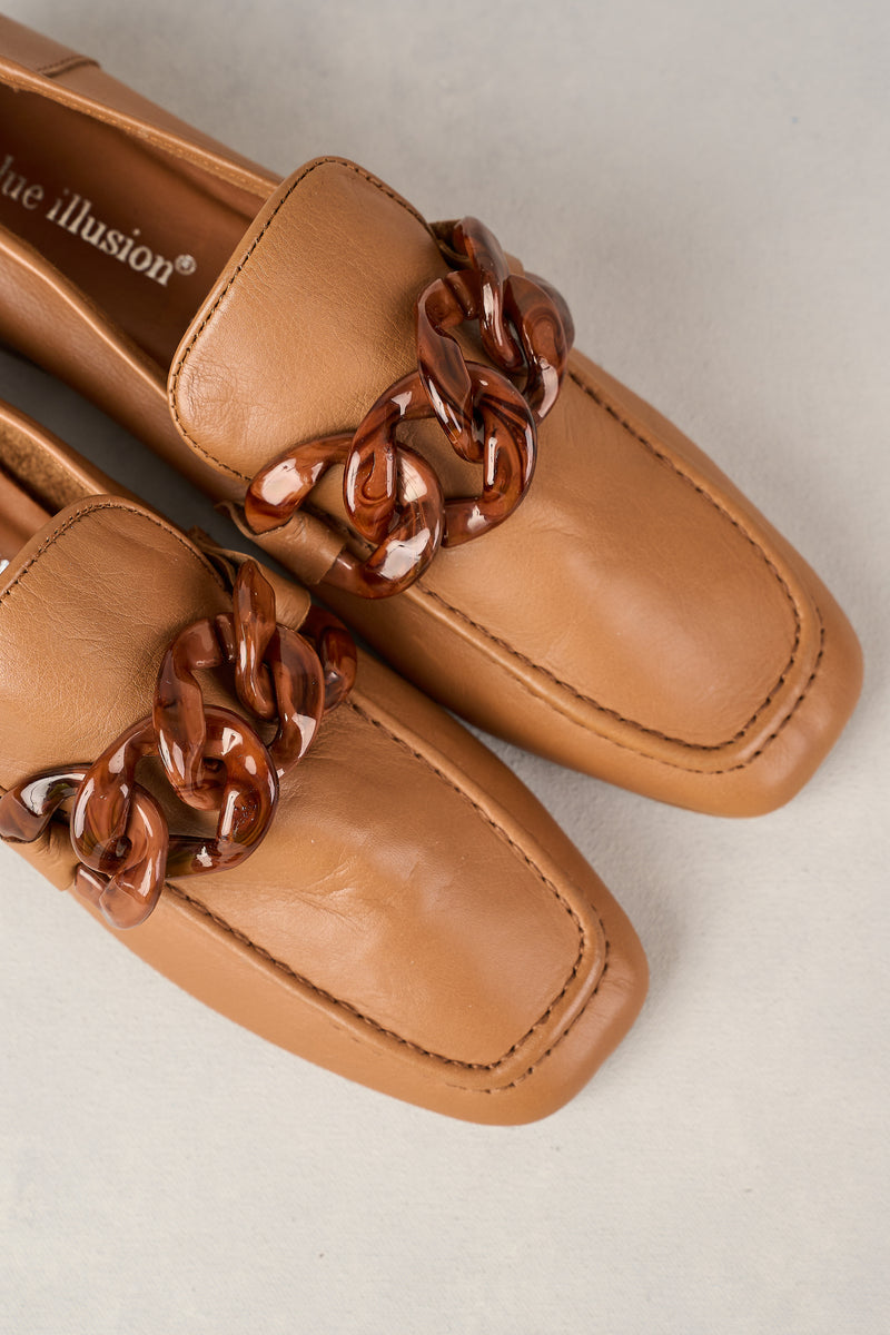 Resin Chain Trim Loafer - Tan