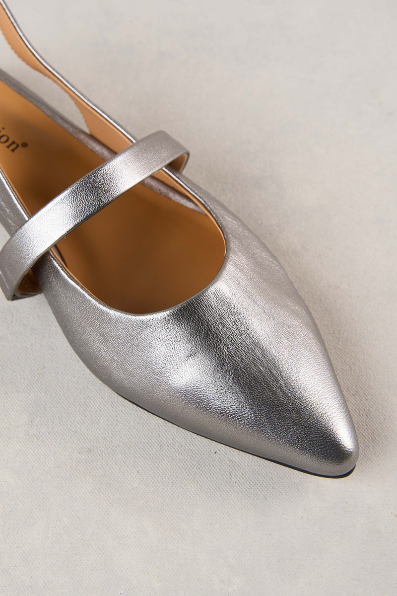 Elisa Pointed Flat - Metallic