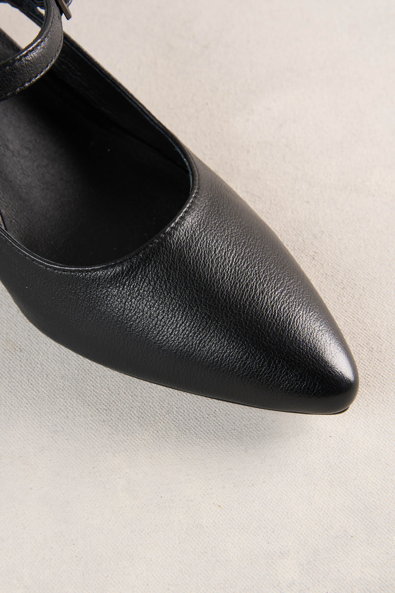 Manon Heel - Black
