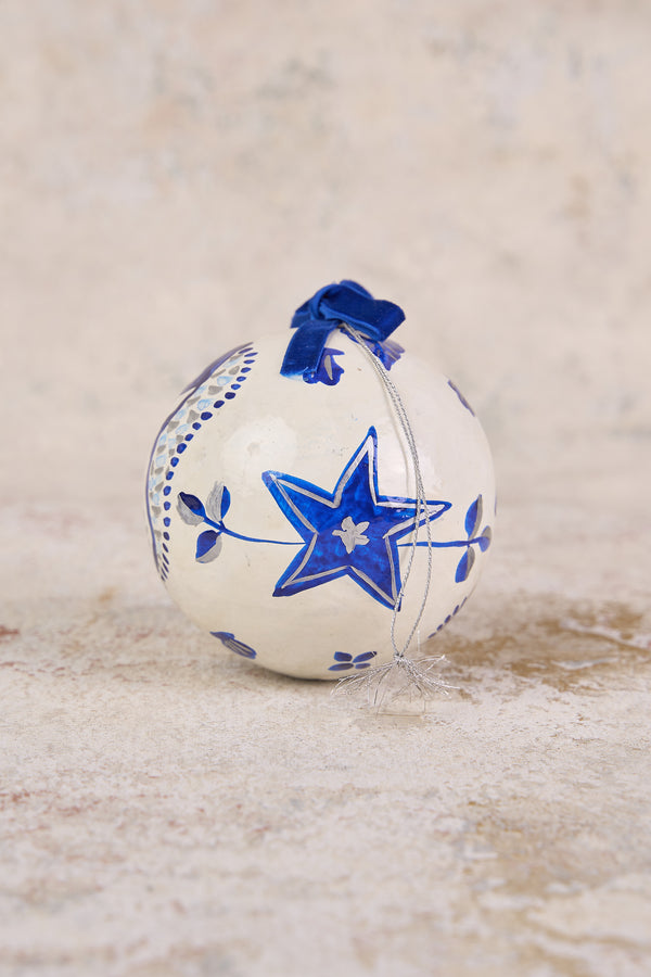 Seaside Toile Bauble 4"