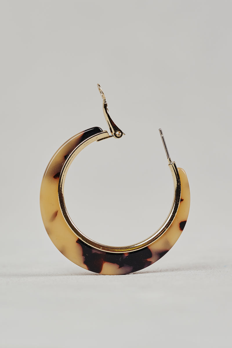 TORTOISE RESIN HOOPS - BROWN NATURAL AND GOLD 