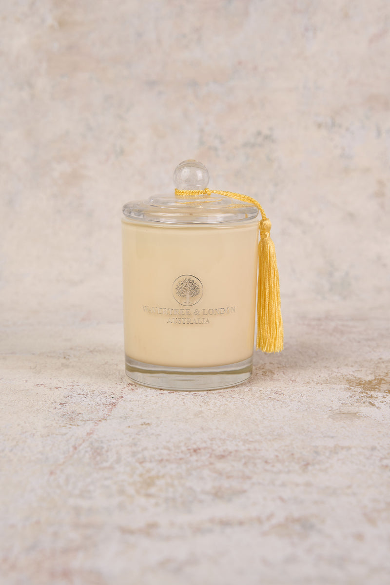 Wavertree Daisy and Lily Candle