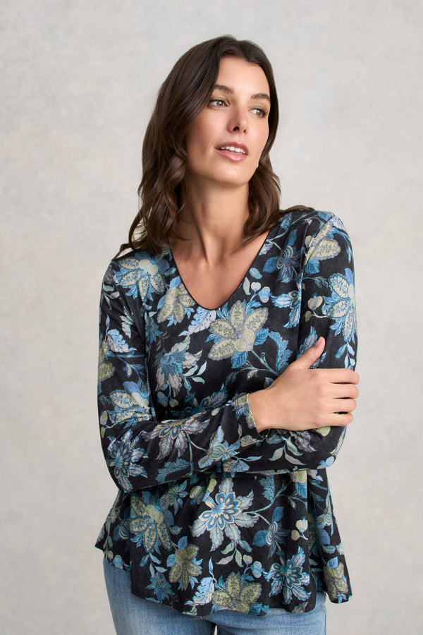 V-Neck Relaxed T-Shirt - Floral Chintz Print